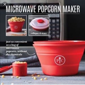 Pampered Chef Family Size Microwave Popcorn Maker